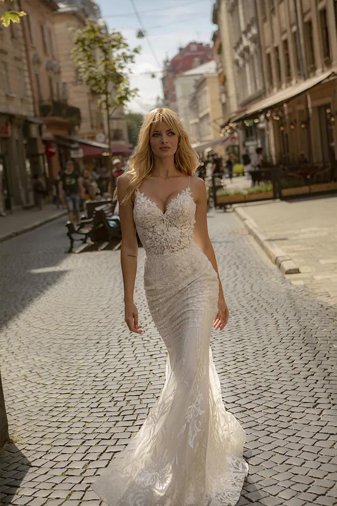 Zhizel Size 12 Wedding Dress - Pearl Bridal